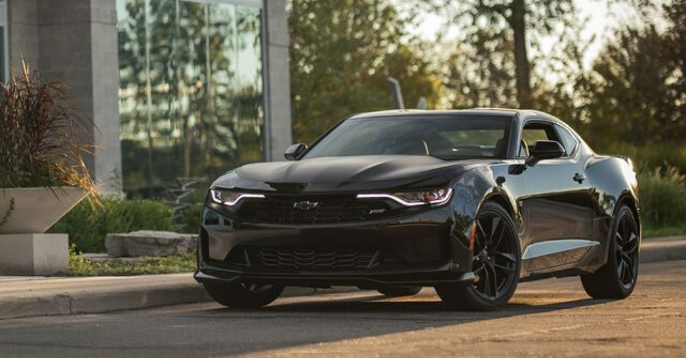 Enjoy the Snarling Power of the Chevrolet Camaro