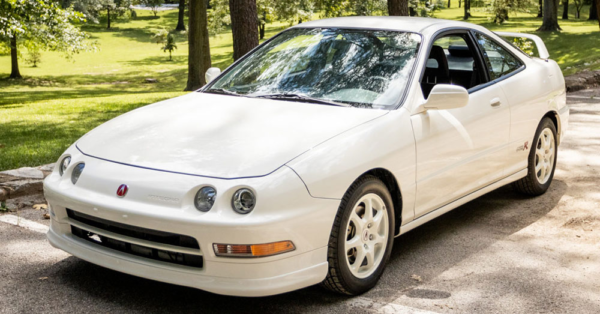 Acura Integra: Missing the Classic Feel