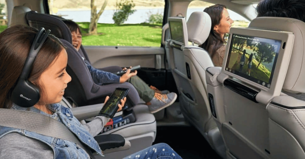 the chrysler pacifica perfect for your family - interior